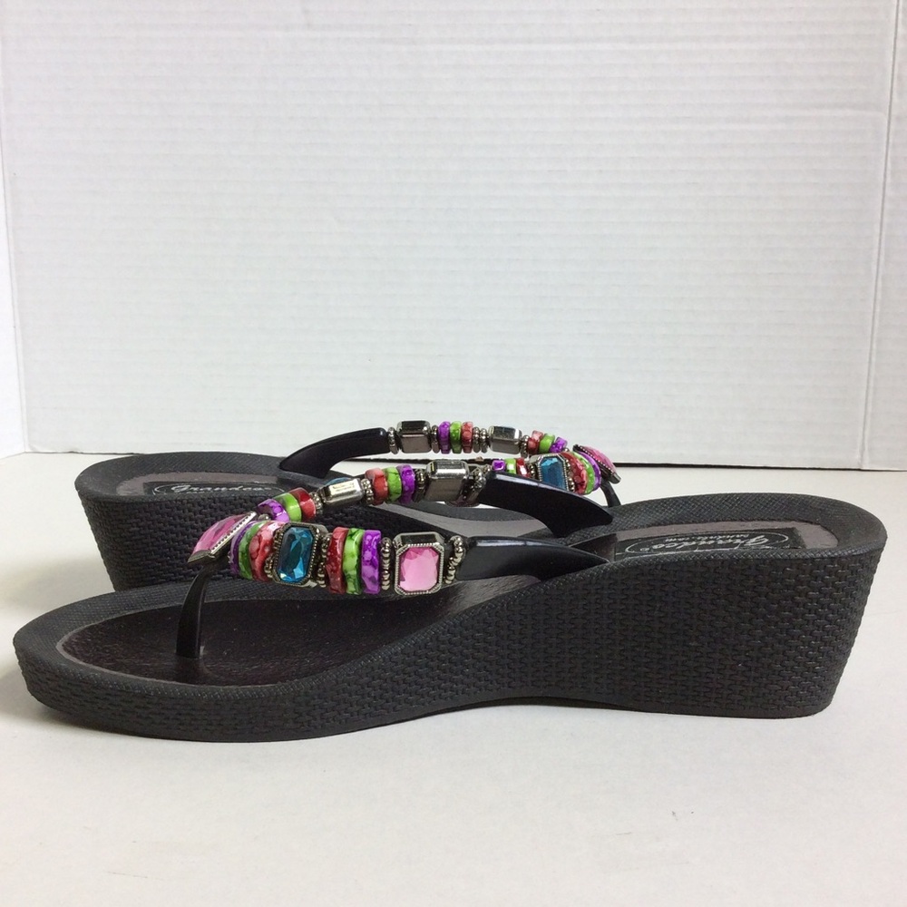 Grandco Women’s Rainbow Jeweled Sandals, Sz 8 - Picture 5 of 14